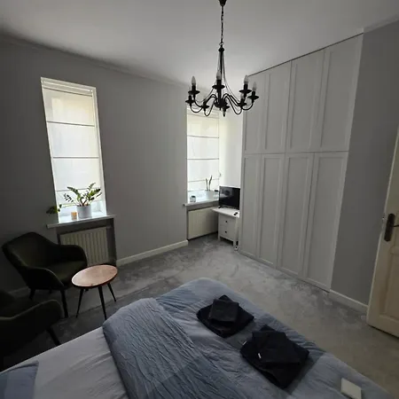4b 45m2 Center Polwiejska 1st Floor *